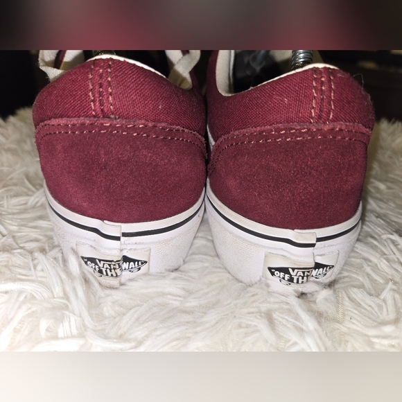 Vans Red and White Sneakers Retro Design - Picture 3 of 5